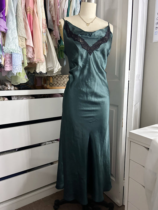 Oscar De La Renta Emerald Gown