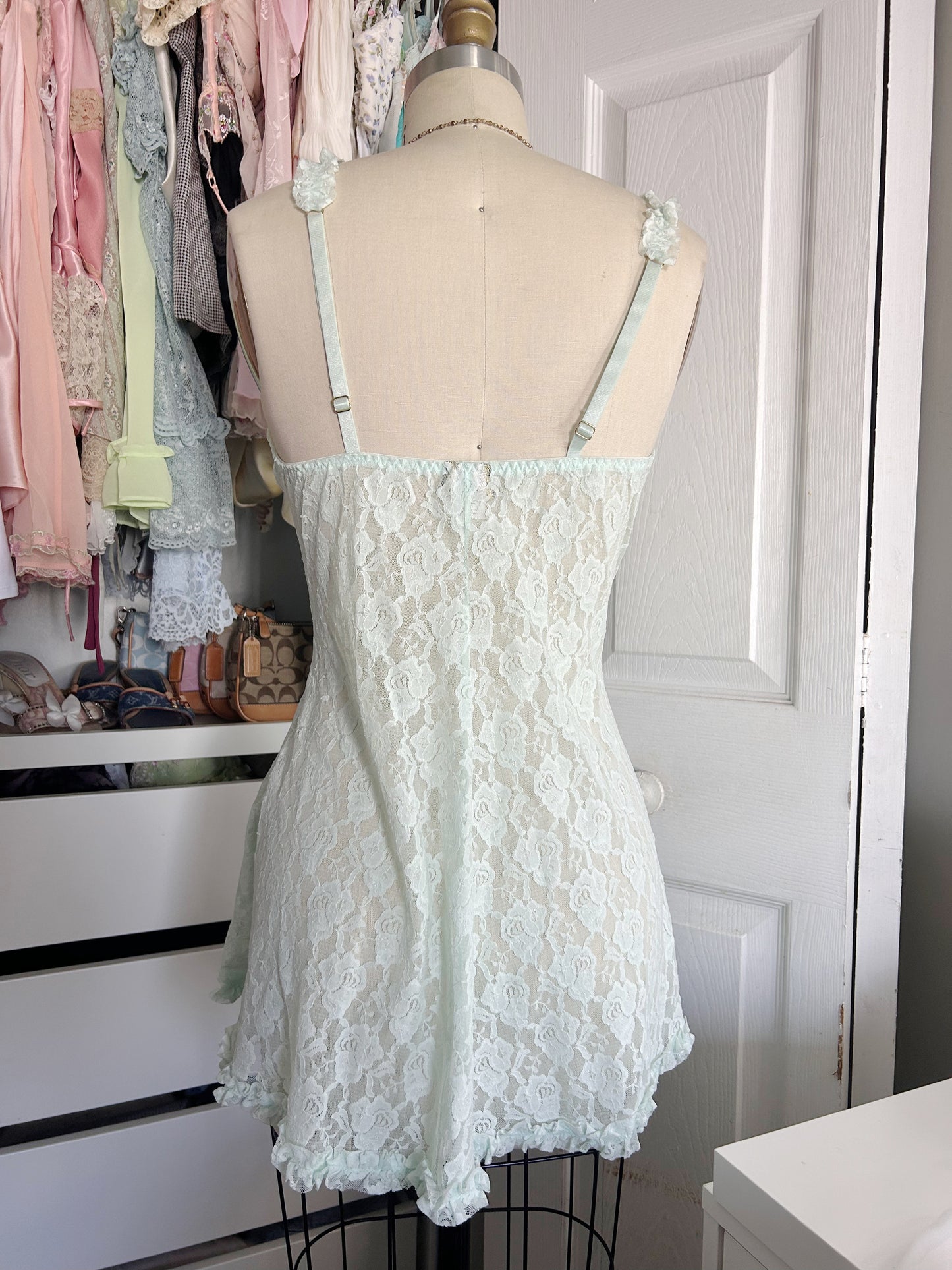 Rare Cinema Etoile Mint Green Lace Dress